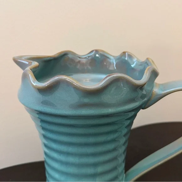 Hand Crafted WCL 1970s Scalloped Rim Ribbed Pottery Ceramic Pitcher - Picture 6 of 16